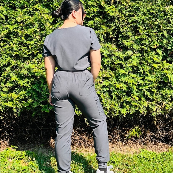 Grey Scrub Set - Picture 2 of 2